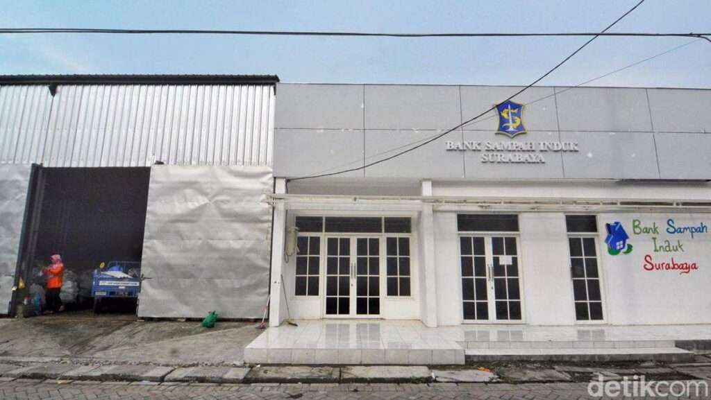 Cara menukar uang di bank sampah