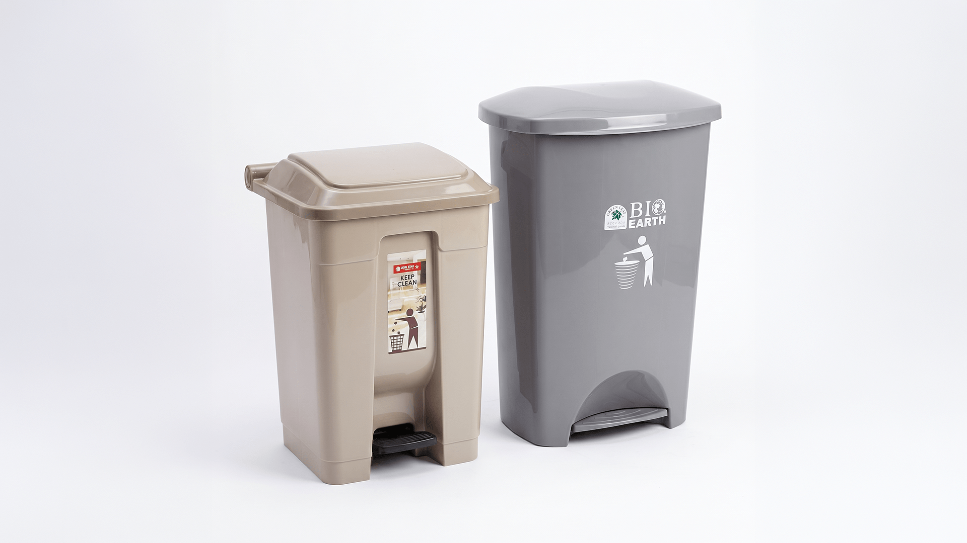 Perbandingan bahan tempat sampah plastik stainless dan fiberglass